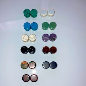 00 stone plugs, 11 pairs, like new
